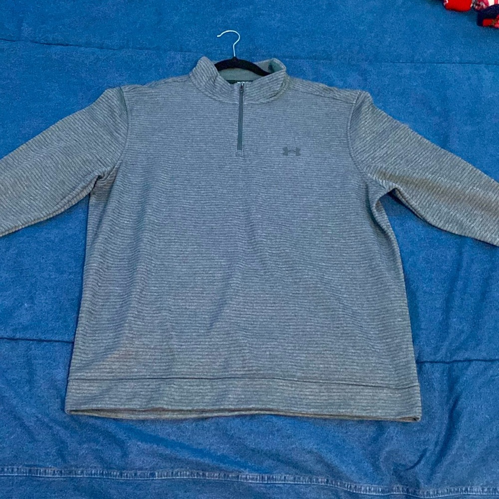 Under Armour sweatshirt